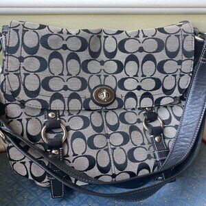 COACH (NWT) Signature Chelsea Messenger  (Jacquard and Leather) Bag